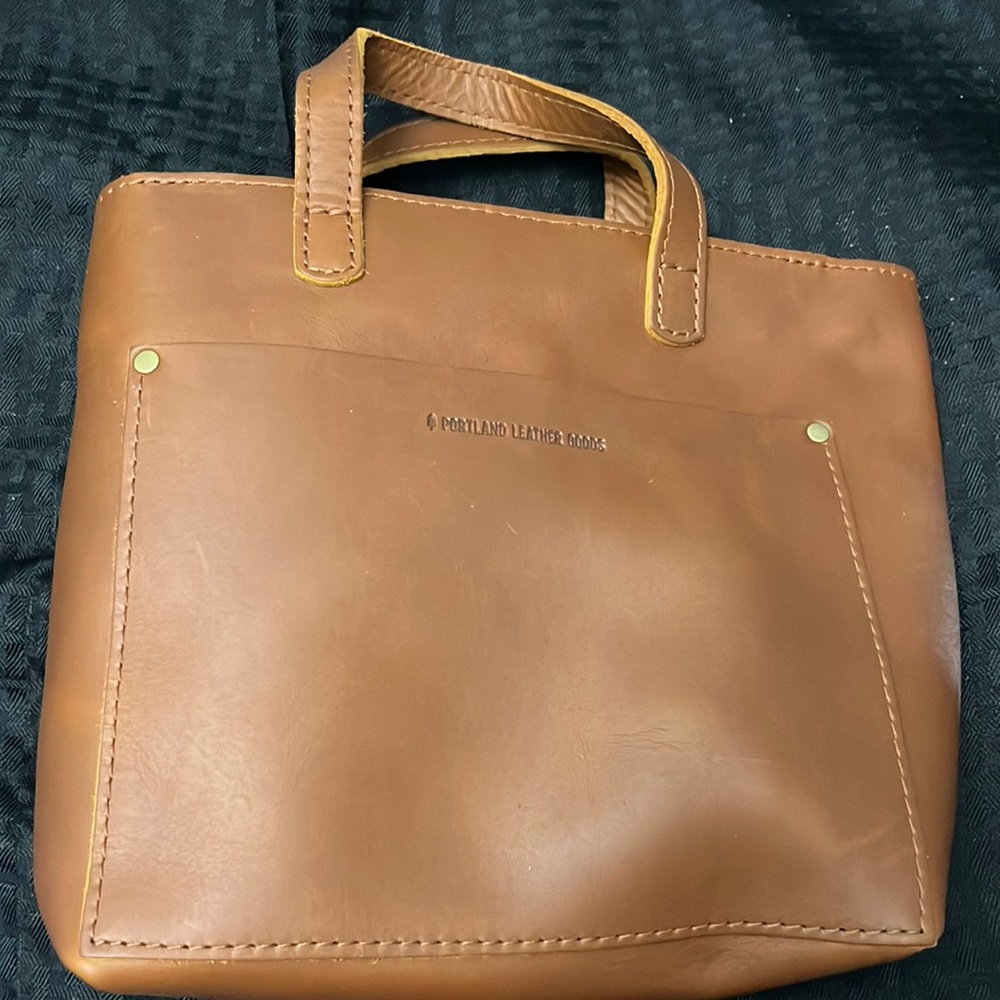 NEW Portland Leather Mini Leather Crossbody  with zipper Tote BNNU PLG ❤️‍🔥